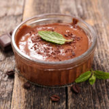 https://caferestaurant-tetedor.com/wp-content/uploads/2021/07/mousse-au-chocolat-noir-facile-160x160.jpg